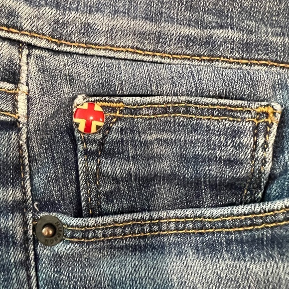 Hudson Krista Super Skinny Blue Jeans size 27, Rise 7.5”, RN #107996, 5 pockets - Picture 7 of 14